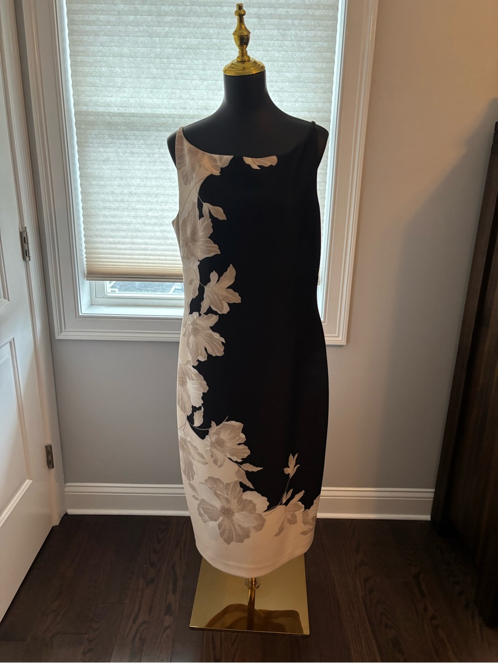 Donna Karan Black and White Floral Sheath Dress
